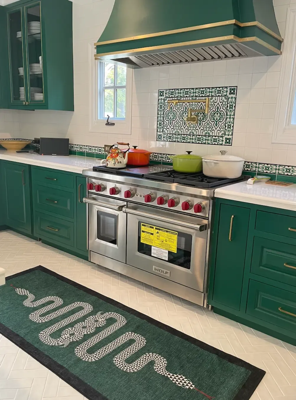 green kitchen designer