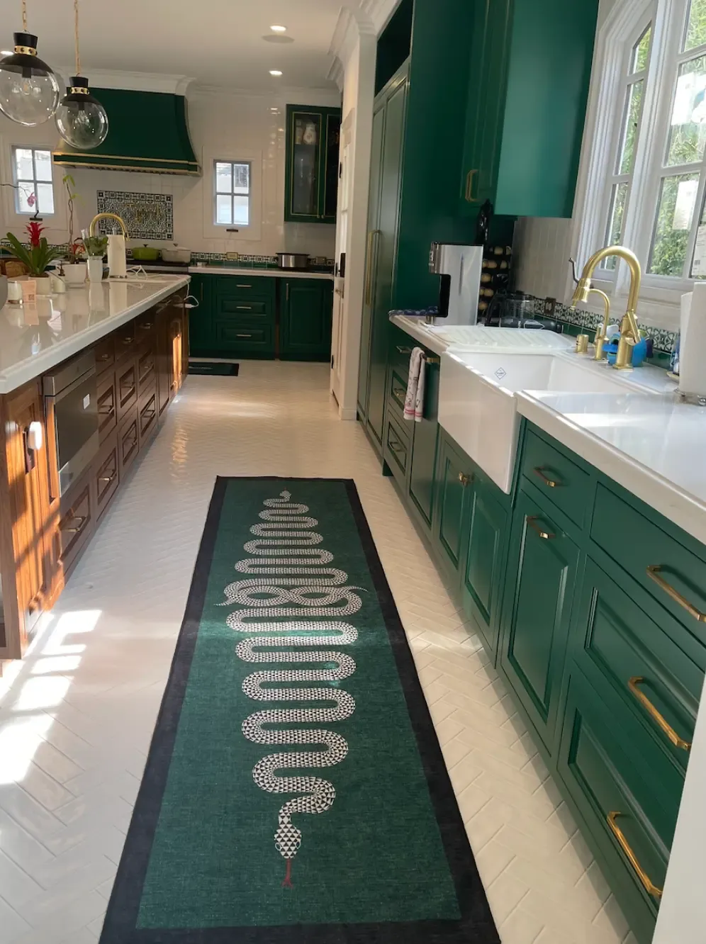 green kitchen interior design